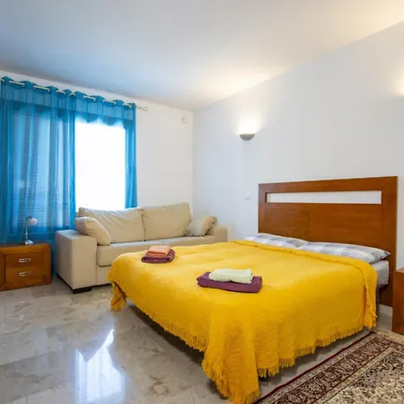 La Recoleta Id198 * Τορεβιέχα